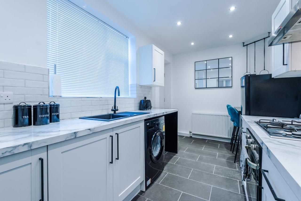 3 Bedroom House Manchester Hosted By Mcr Dens Екстер'єр фото