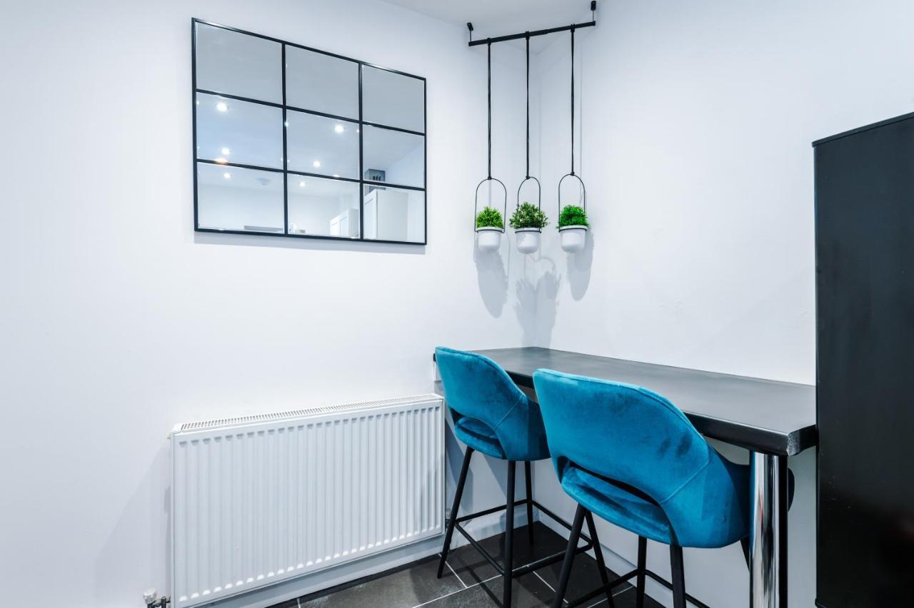 3 Bedroom House Manchester Hosted By Mcr Dens Екстер'єр фото