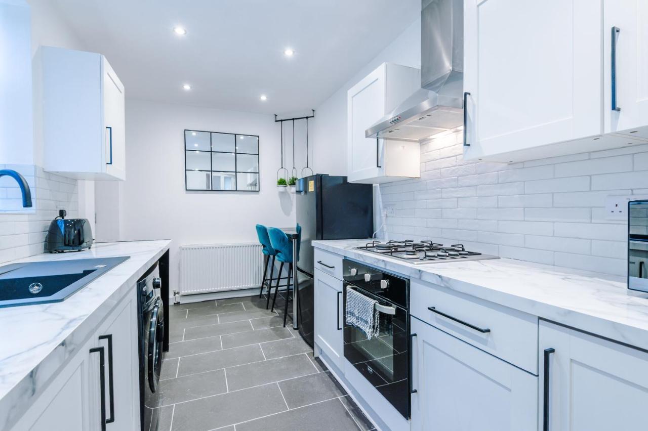 3 Bedroom House Manchester Hosted By Mcr Dens Екстер'єр фото