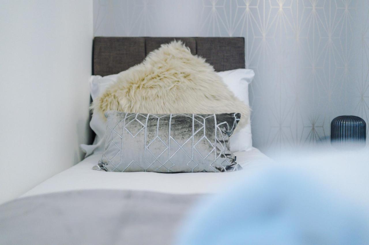 3 Bedroom House Manchester Hosted By Mcr Dens Екстер'єр фото