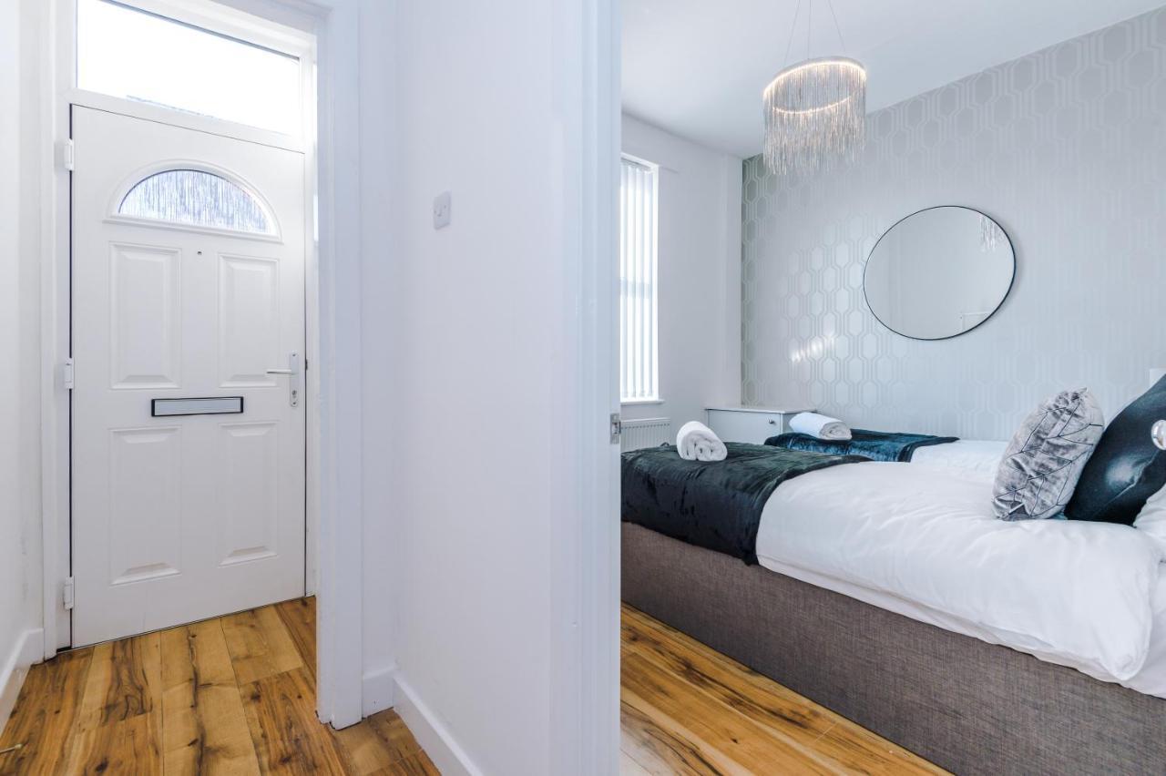 3 Bedroom House Manchester Hosted By Mcr Dens Екстер'єр фото